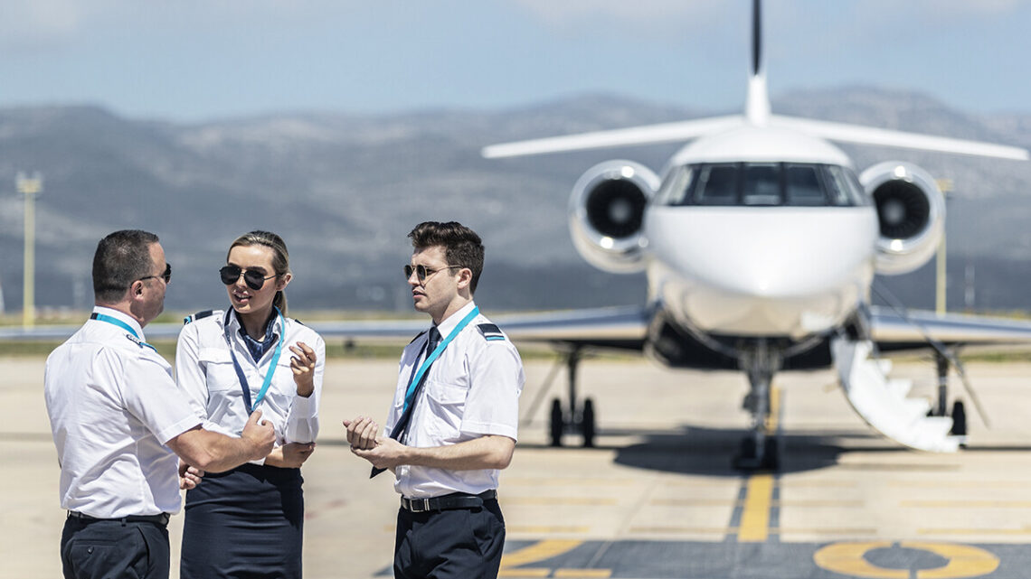 Fly High: from complete beginner to fully qualified airline pilot